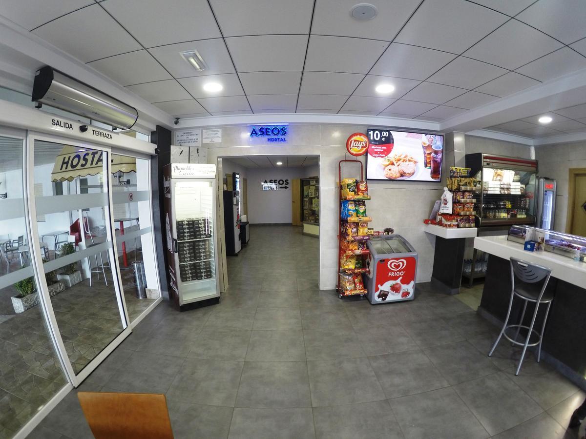 Hostal Los Gabrieles 알바세테 외부 사진